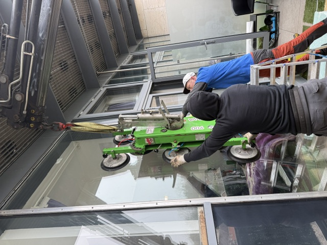 About Elephant & Castle Double Glazing
